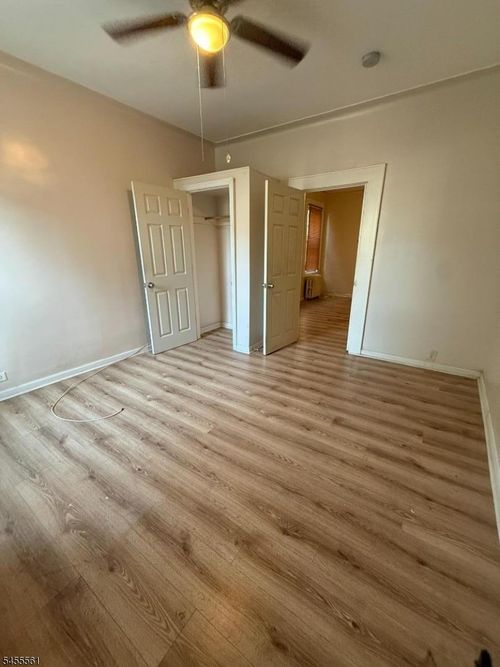 1l-12 Belmont Ter, Newark, NJ, 07112-2768 | Card Image
