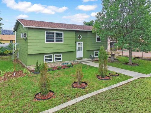 405 S 15th St, hot springs, SD, 57747-2745 | Card Image