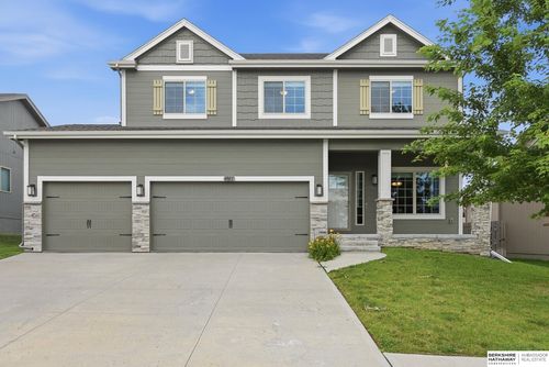 4801 N 181st Street, Elkhorn, NE, 68022 | Card Image