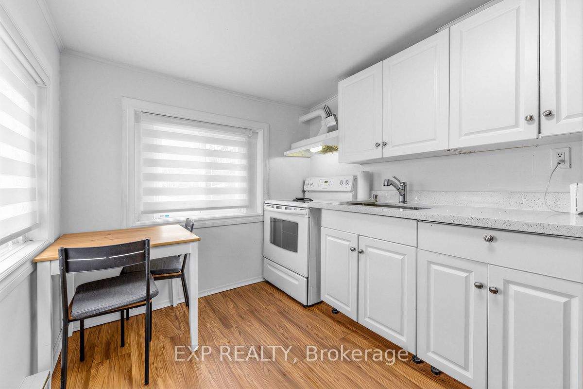 Residential in Bradford West Gwillimbury 3