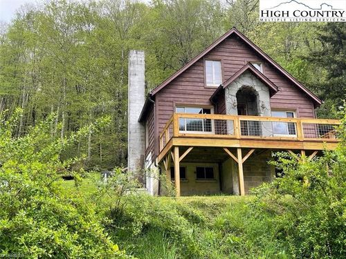 743 School House Rd, Whitetop, VA, 24292-2567 | Card Image
