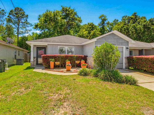 10533 Senegal Dr, Pensacola, FL, 32534-7912 | Card Image