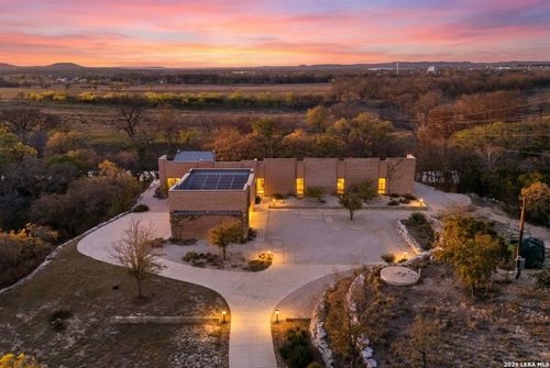 115 Seale Hill Rd, Comfort, TX, 78013-2702 | Card Image