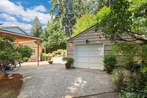 13619 Des Moines Memorial Dr S, Burien, WA, 98168-3737 | Card Image
