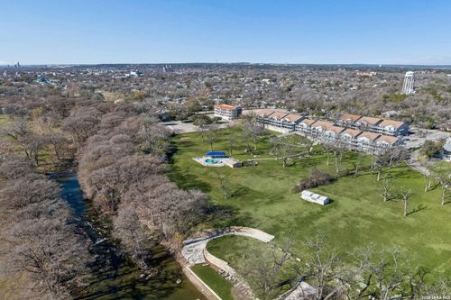 h-730 E Mather St, New Braunfels, TX, 78130-4343 | Card Image