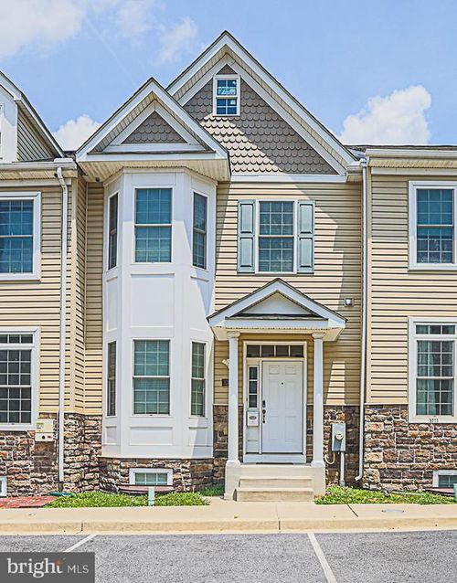 3709 Fords Ln, BALTIMORE, MD, 21215-2903 | Card Image