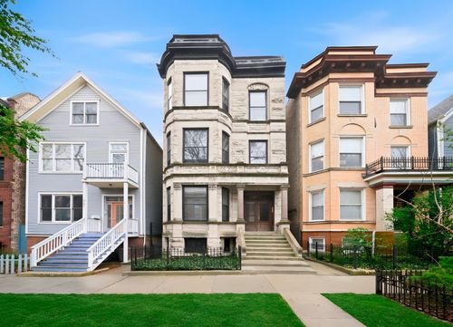 3-849 Newport Ave, Chicago, IL, 60657-2310 | Card Image