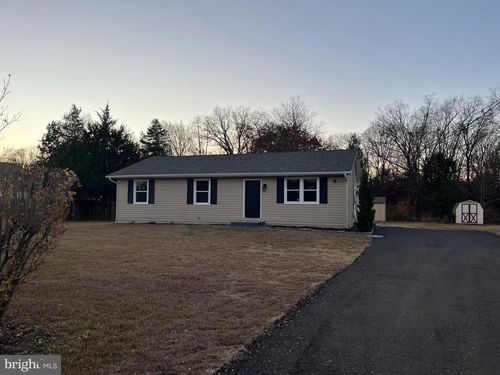 10 N Main Avenue, PITTSGROVE, NJ, 08318 | Card Image