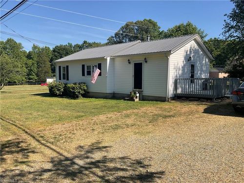 2190 Sullivan Rd, Thomasville, NC, 27360-7020 | Card Image