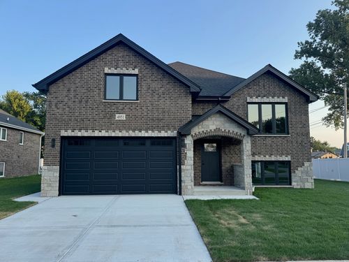 4951 W 86th St, Burbank, IL, 60459-5600 | Card Image