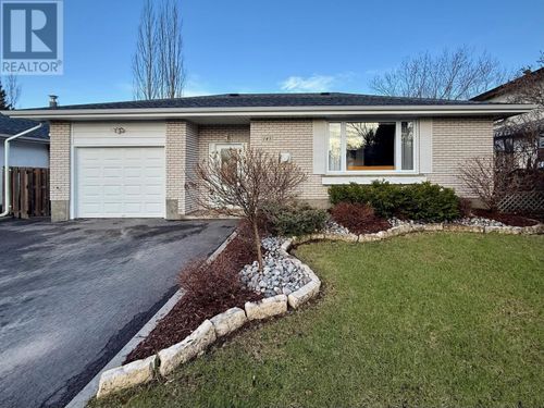 145 County Blvd, Thunder Bay, ON, P7A7N2 | Card Image