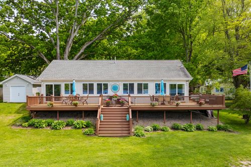 8843 Silver Lake Rd, Grand Junction, MI, 49056 | Card Image
