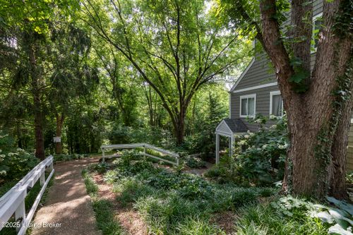 55 Lake Ave, Louisville, KY, 40206-3306 | Card Image