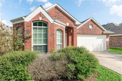 18922 Pinewood Point Lane, House other with 3 bedrooms, 2 bathrooms and null parking in Tomball TX | Image 3