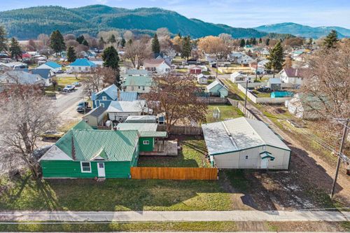 108 S Stevens St, Chewelah, WA, 99109-9328 | Card Image