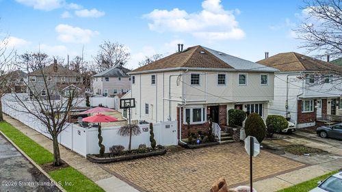 374 Fairbanks Avenue, Staten Island, NY, 10306 | Card Image