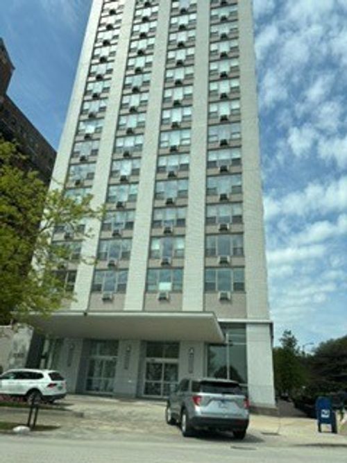 19e-1550 Lake Shore Dr, Chicago, IL, 60610-6602 | Card Image