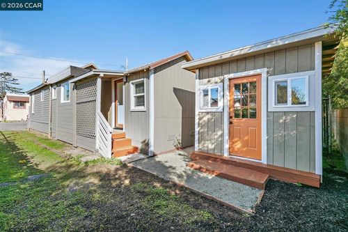 3622 Natalie Ct, Richmond, CA, 94805-1301 | Card Image