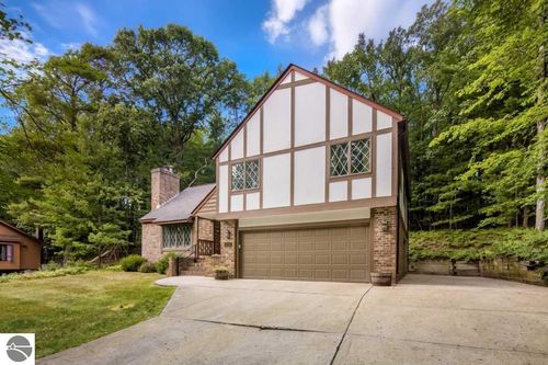 3706 Holiday View Road, Traverse City, MI, 49686 | Card Image