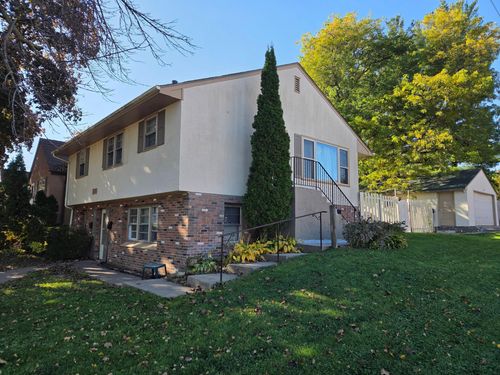 257 15th Ave N, South Saint Paul, MN, 55075-1821 | Card Image