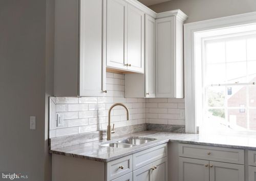 2-723 Caroline St, FREDERICKSBURG, VA, 22401-5966 | Card Image