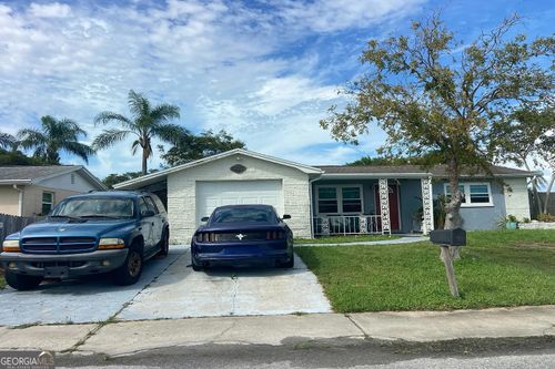 3221 Roxbury Dr, Holiday, FL, 34691-4724 | Card Image