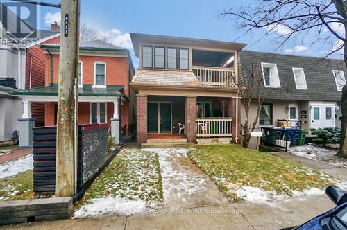 3-731 Indian Rd, Toronto, ON, M6P2E2 | Card Image
