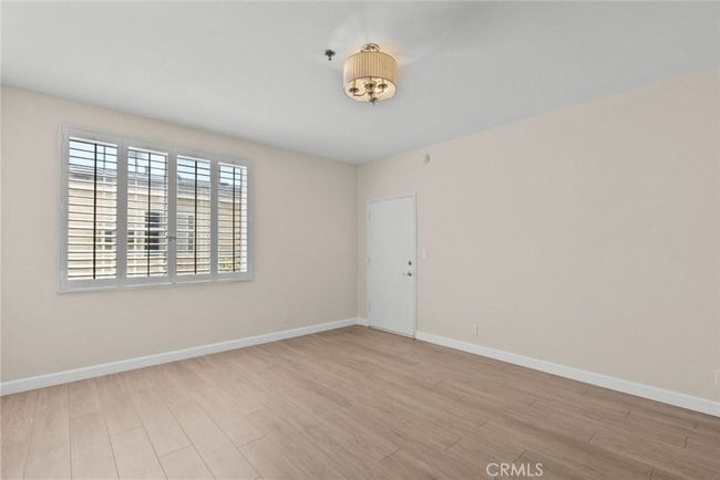 102 - 4348 Mammoth Ave, Condo with 2 bedrooms, 3 bathrooms and null parking in Sherman Oaks CA | Image 8