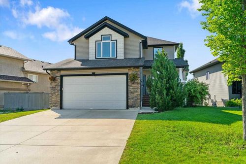29 Pinnacle Lake Drive, Grande Prairie, AB, T8W2X6 | Card Image