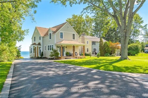 3375 N Shore Dr, Ridgeway, ON, L0S1N0 | Card Image
