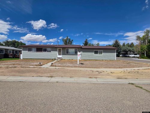 907 Plateau Rd, Rock Springs, WY, 82901-4820 | Card Image