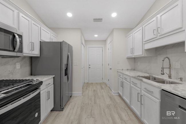 Kitchen | Image 8