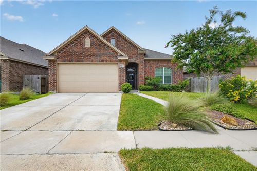 7213 Bryson Way, Corpus Christi, TX, 78414-5709 | Card Image
