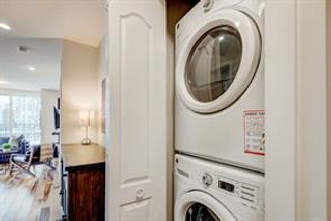 1502 - 303 13 Ave Sw, Condo with 2 bedrooms, 2 bathrooms and 1 parking in Calgary AB | Image 29