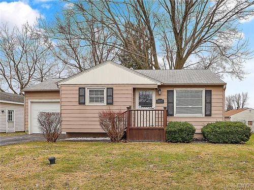 107 Libby St, Liverpool, NY, 13088-6533 | Card Image