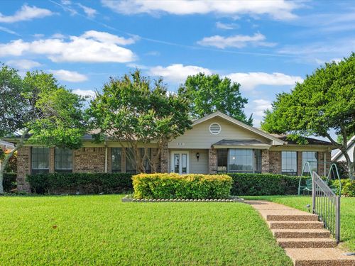 8181 Edgewater Dr, Frisco, TX, 75034-5512 | Card Image