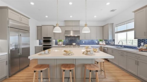 29610 Corte Ballenas, Valencia, CA, 91354-1643 | Card Image