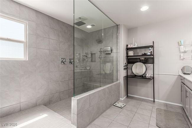 813 Bluebird Hill Ave, House other with 5 bedrooms, 5 bathrooms and null parking in North Las Vegas NV | Image 31