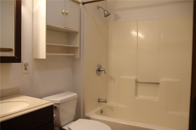 J - 9 Apache Dr, Condo with 2 bedrooms, 1 bathrooms and 2 parking in Westerly RI | Image 13