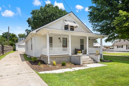 217 N Middletown Rd, Paris, KY, 40361-2136 | Card Image