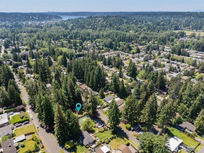 24028 6 Th Pl W, House other with 4 bedrooms, 4 bathrooms and 2 parking in Bothell WA | Image 6