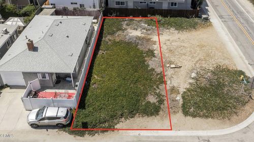 157 Santa Monica Ave, Oxnard, CA, 93035-4684 | Card Image