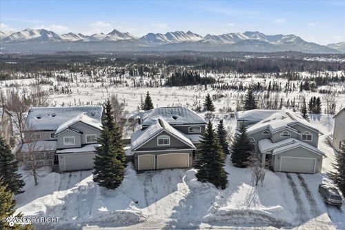 10935 Northfleet Dr, Anchorage, AK, 99515-2579 | Card Image