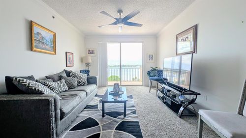 904-616 Clearwater Park Road, West Palm Beach, FL, 33401 | Card Image