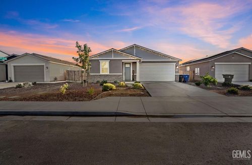6607 Wind Wolfs Lane, Bakersfield, CA, 93313 | Card Image