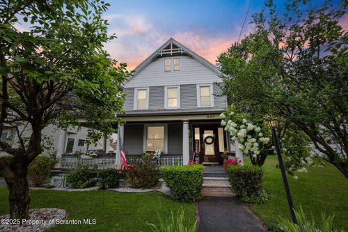 445 Oak St, Scranton, PA, 18508-1563 | Card Image
