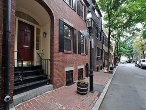24-24 Fayette St, Boston, MA, 02116-5507 | Card Image