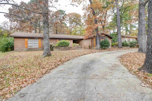 2813 Teakwood Dr, Longview, TX, 75605-1943 | Card Image