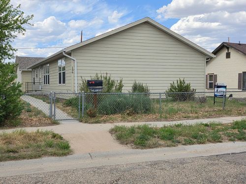 136 W J St, Casper, WY, 82601-1235 | Card Image