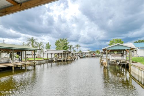 94 Happiness Dr, Welaka, FL, 32193-3408 | Card Image